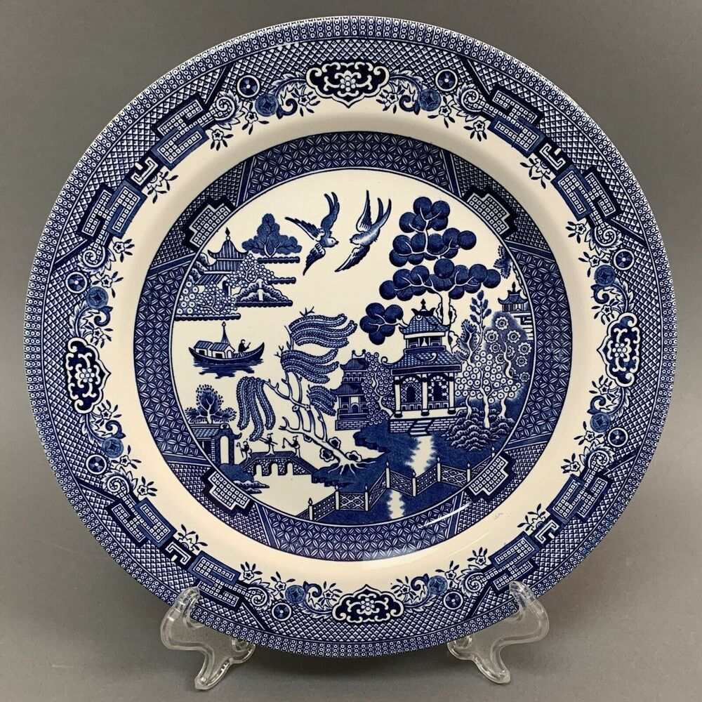 Churchill Dinner Plate White Blue Willow 10 3/8 Made‎ in England
